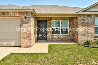 Building Photo - 3533 SE 94th St