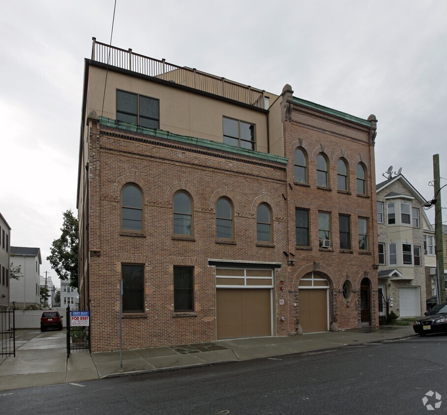 Foto del edificio - 19 Winfield Ave