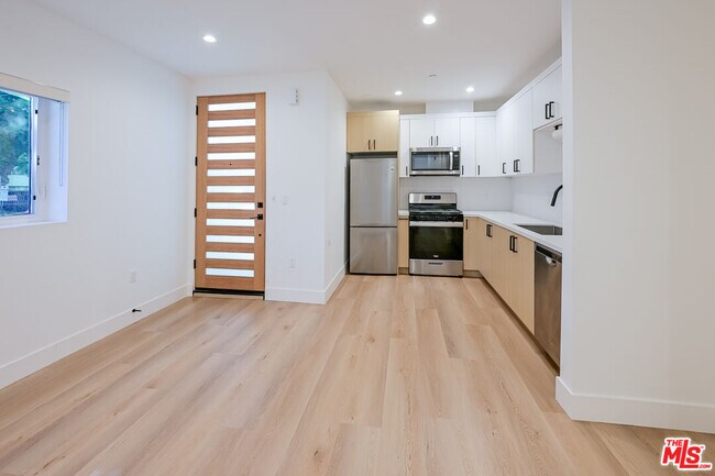 Foto del edificio - 11241 Morrison St