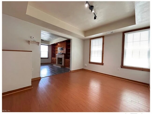 Foto del edificio - 400 Jamestown Ave