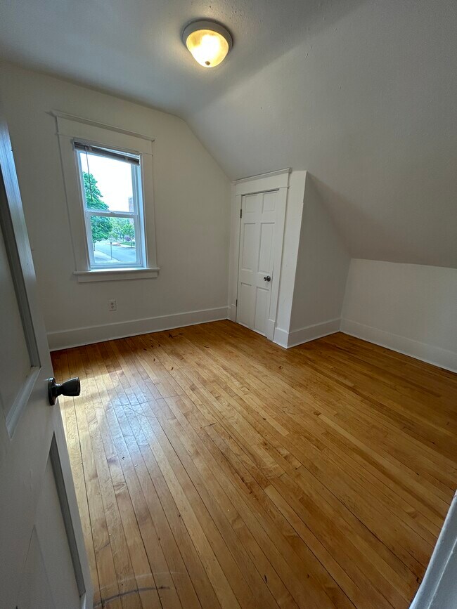 Foto del edificio - 7704 W Stevenson St