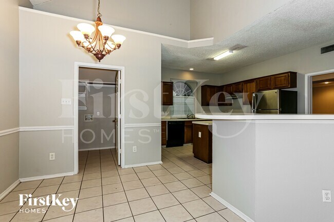 Foto del edificio - 2329 Bent Brook Dr