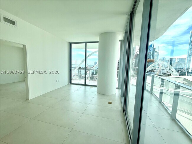 Building Photo - 1400 Biscayne Blvd