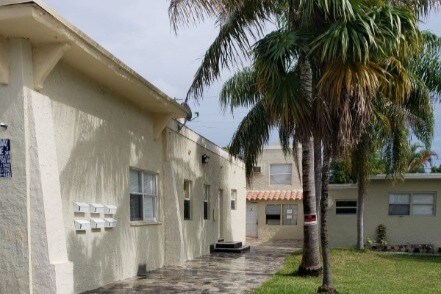 Primary Photo - 620 NE 4th Ct