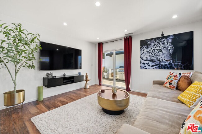 Foto del edificio - 6432 W 86th Pl