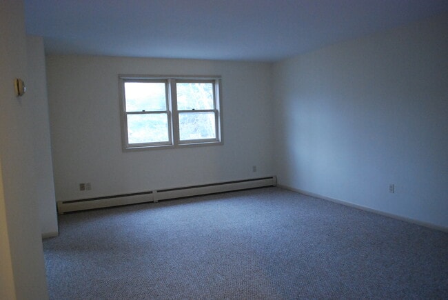 Living room - 25 Baycrest Drive Unit 608