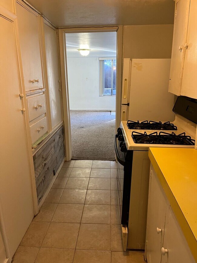 Foto del edificio - Spacious Studio Apartment