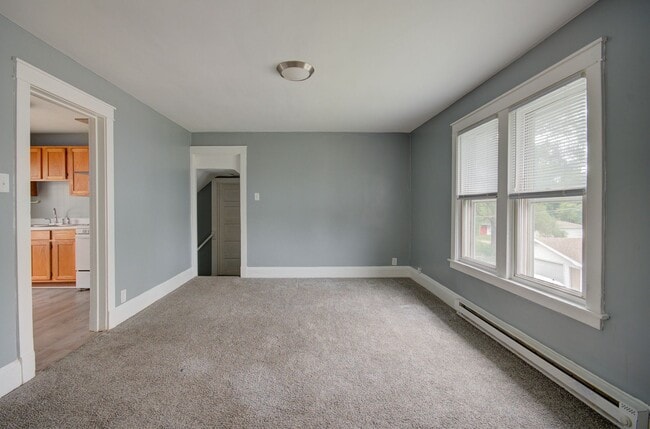 Foto del edificio - 813 Woods Ave