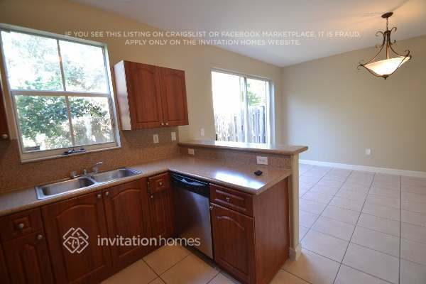 Building Photo - 14964 SW 9th Ln