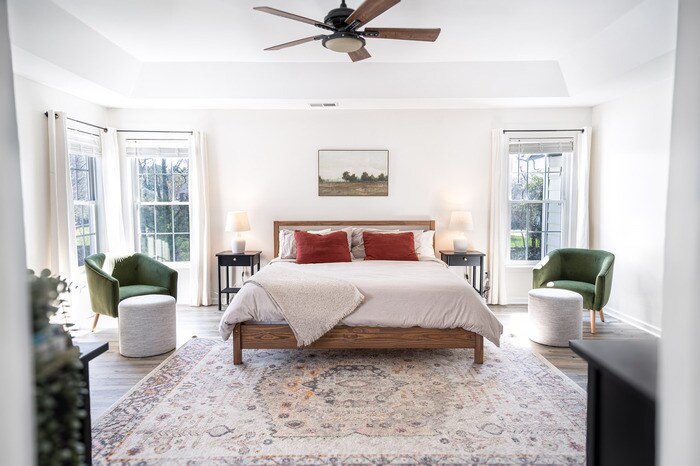Foto principal - Absolutely gorgeous 4BD/3BA home in Charlo...