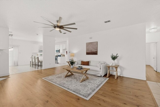 Building Photo - 6212 Topsail Dr