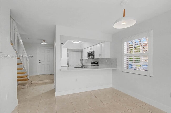 Foto del edificio - 6560 SW 138th Ct