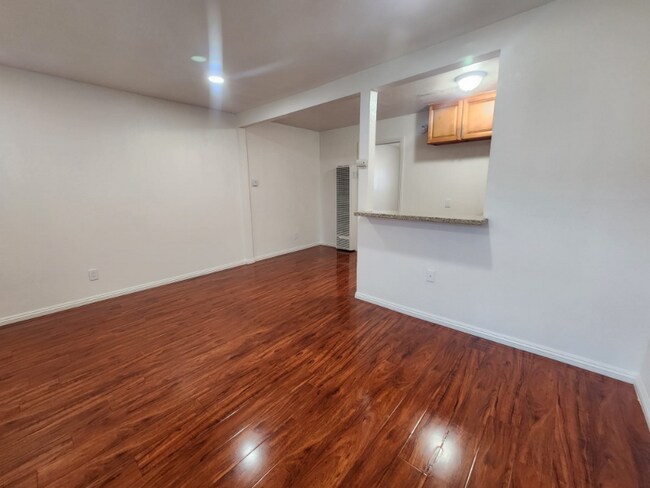 Foto del edificio - 12920 Dalewood St