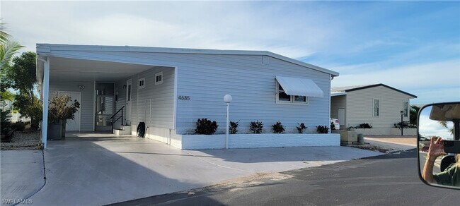 Building Photo - 4685 Kahlua Ln