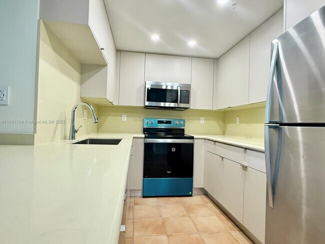 Foto del edificio - 185 SE 14th Terrace
