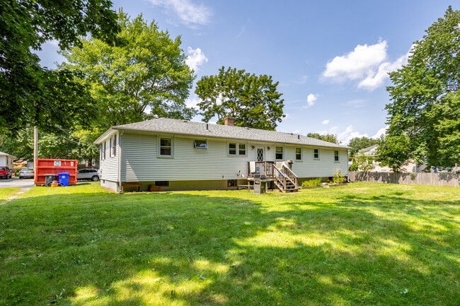 Building Photo - 15 Genetti St