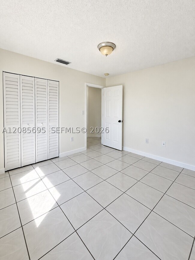 Foto del edificio - 15848 SW 299th Terrace