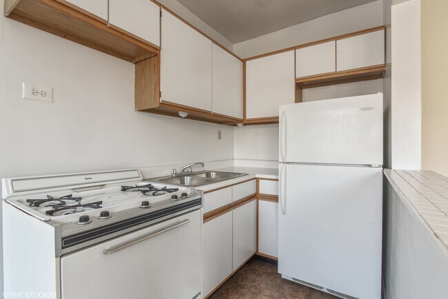 Foto del edificio - 644 W Wrightwood Ave