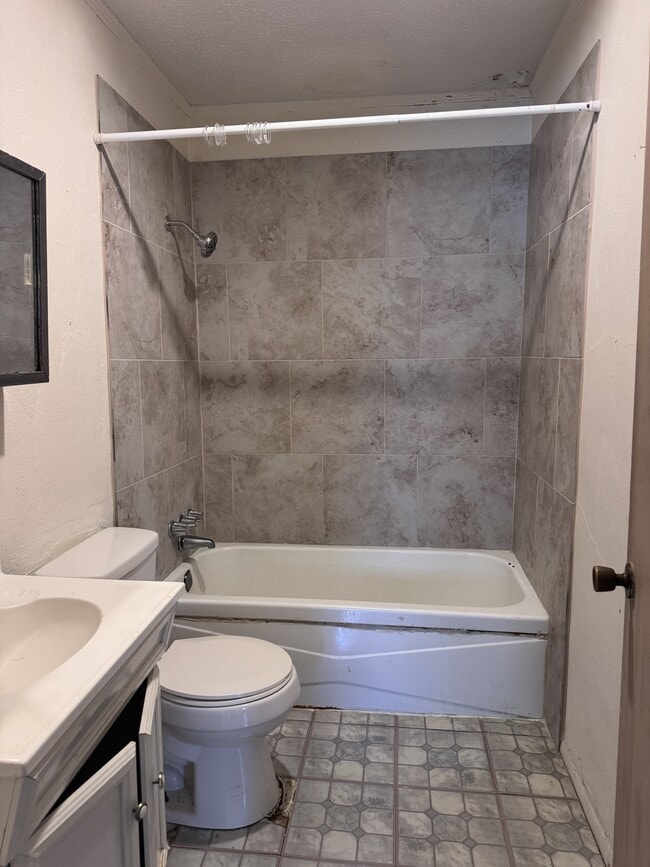 Building Photo - 1702 62nd Ave