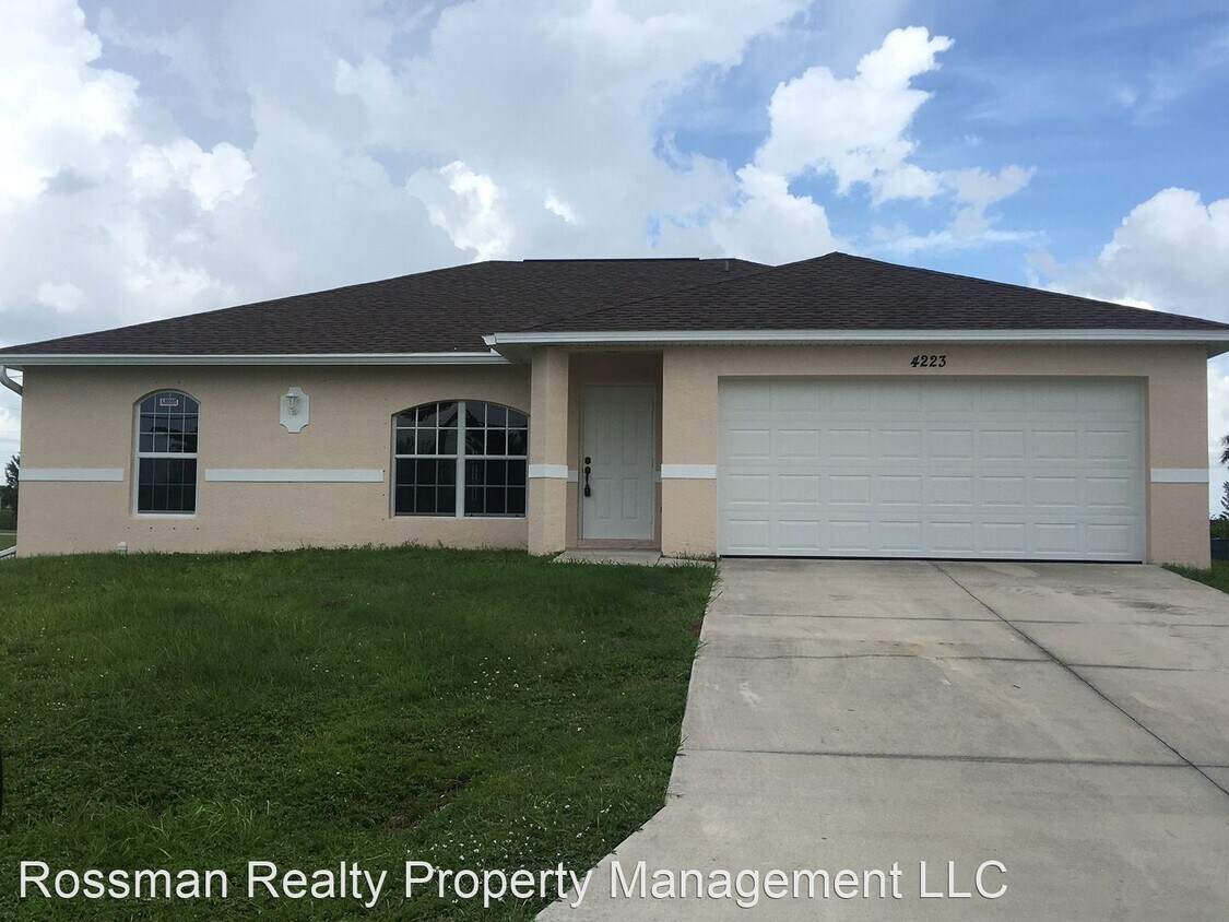 Primary Photo - 3 br, 2 bath House - 4223 SW 21st Place