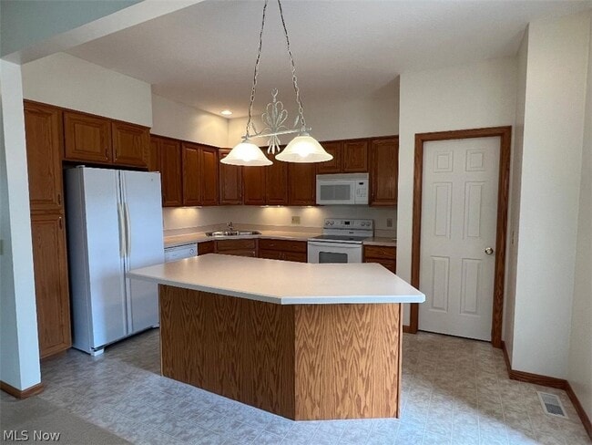 Building Photo - 6456 S Rim Cir