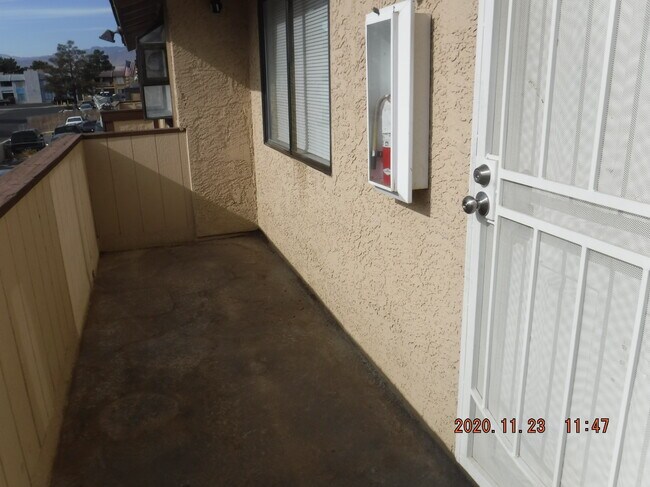 Foto del edificio - 6228 Ilanos Ln