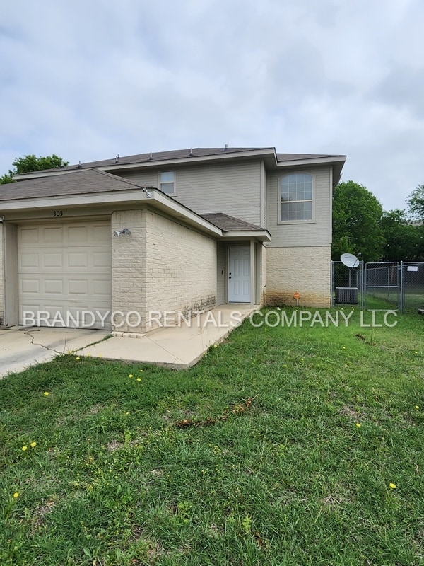 Primary Photo - 305 Deloris Dr