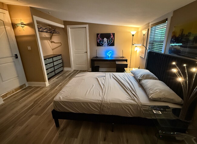 Photo - 345 Chardon Rd House