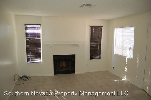 Building Photo - 905 Staffordshire Cir