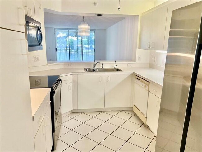 Building Photo - 9587 Weldon Cir