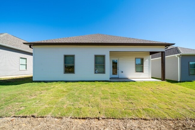 Foto del edificio - Move-In Ready 4 Bed, 2 Bath – Modern Upgrades & Appliances Included!