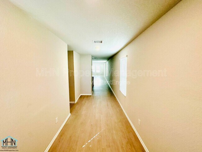 Foto del edificio - 9012 Sumners Wise