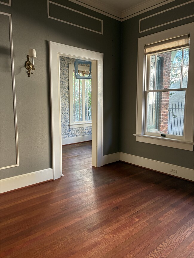 Building Photo - 3511 Dartmouth Ave