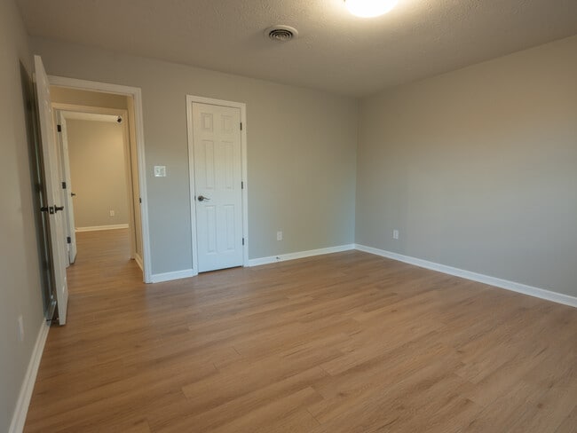 Building Photo - 11328 Snyder Rd