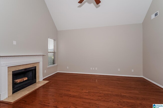 Building Photo - 1073 Avalon Dr