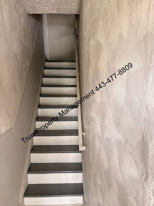 Foto del edificio - 2635 Park Heights Terrace