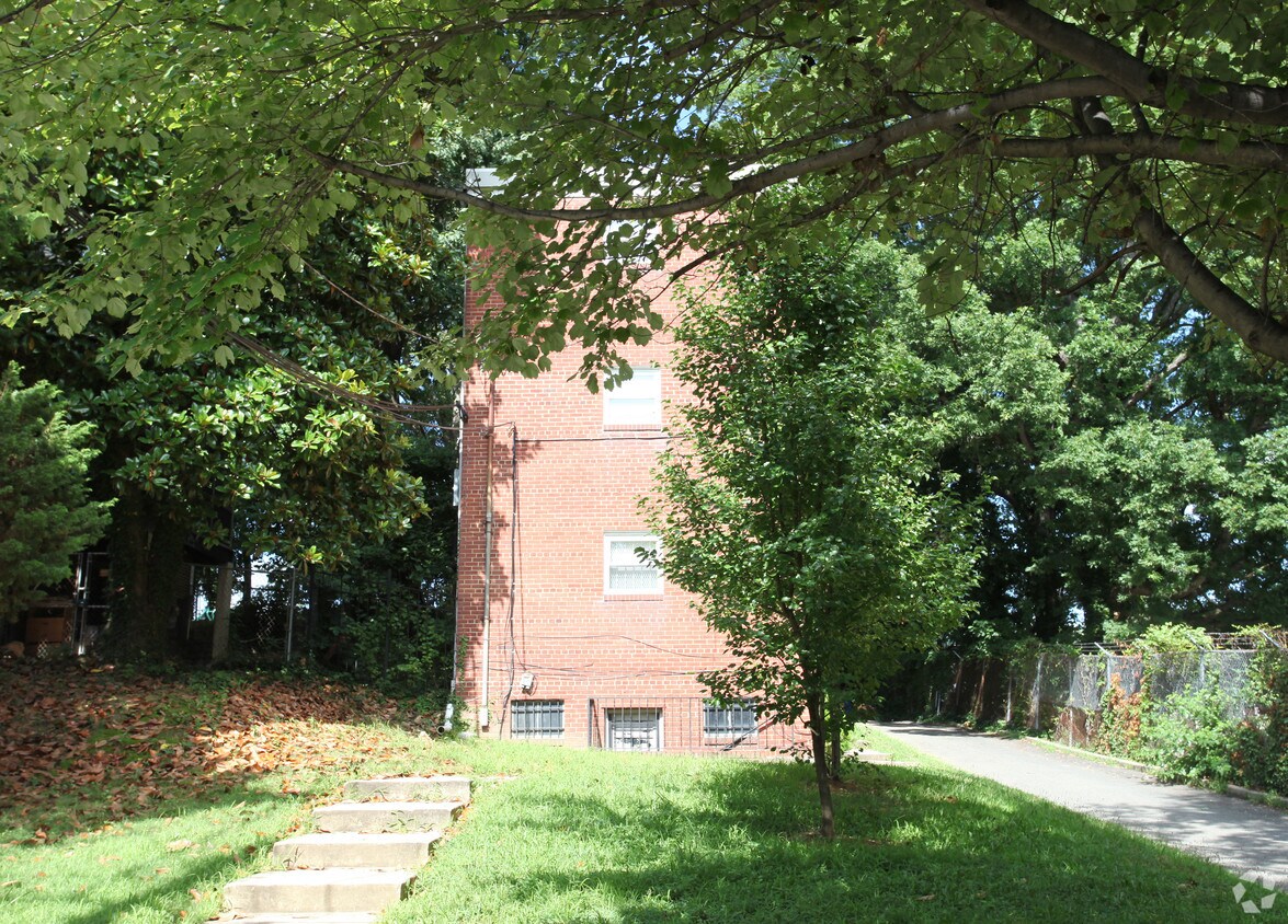 Foto del edificio - 1319 29th St SE