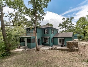 Building Photo - 5800 Eastwood Ct