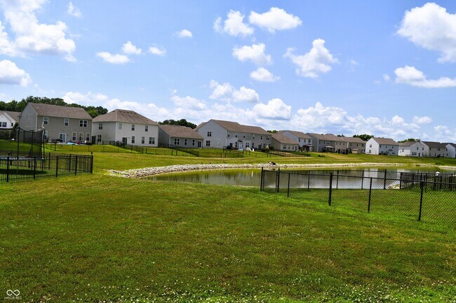 Foto del edificio - 2327 Creekland Dr