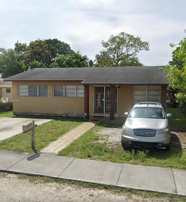 Primary Photo - 1768 NW 154th St