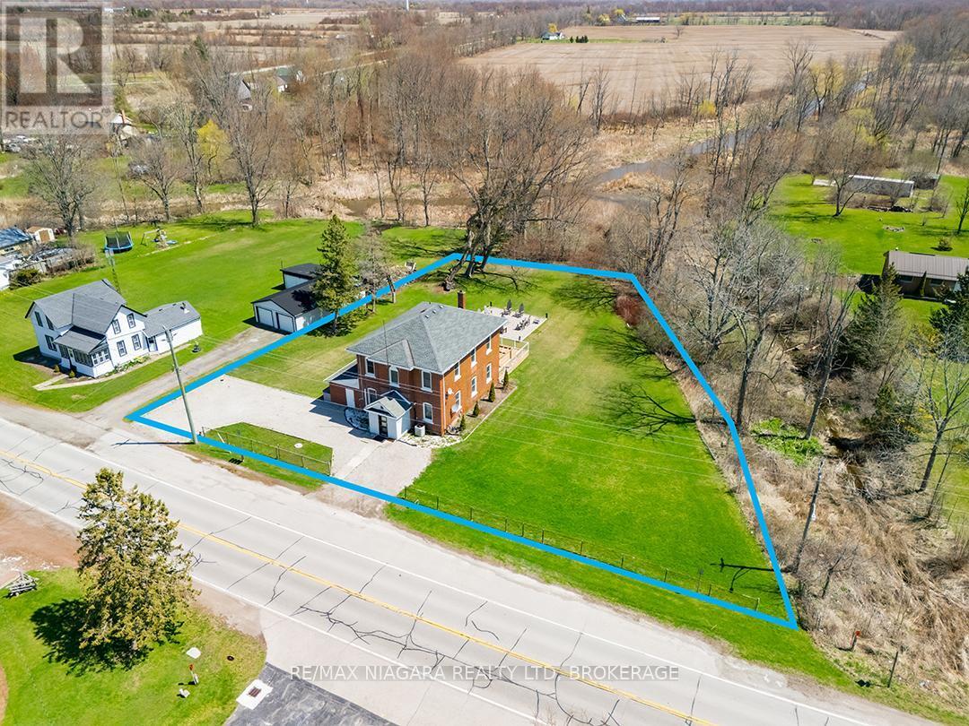 Photo principale - 1561 N Shore Dr