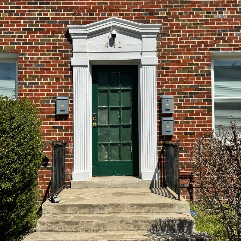 Primary Photo - 441 Manor Pl NW