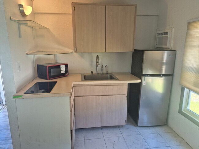 Foto del edificio - 11426 Rohrman Rd