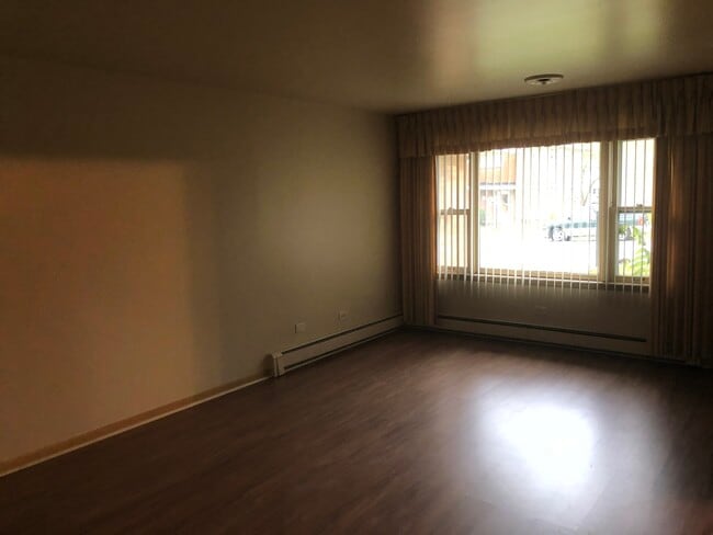 Building Photo - 717 Peoria St