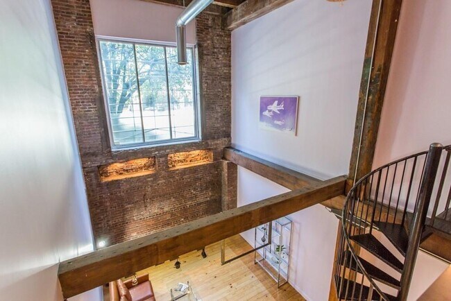 Foto del edificio - 326 Nelson St SW