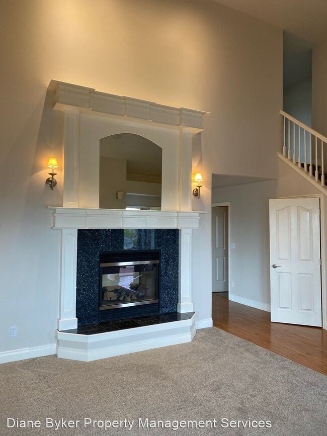 Building Photo - 6 br, 3 bath House - 16107 Grand Bluff Circle