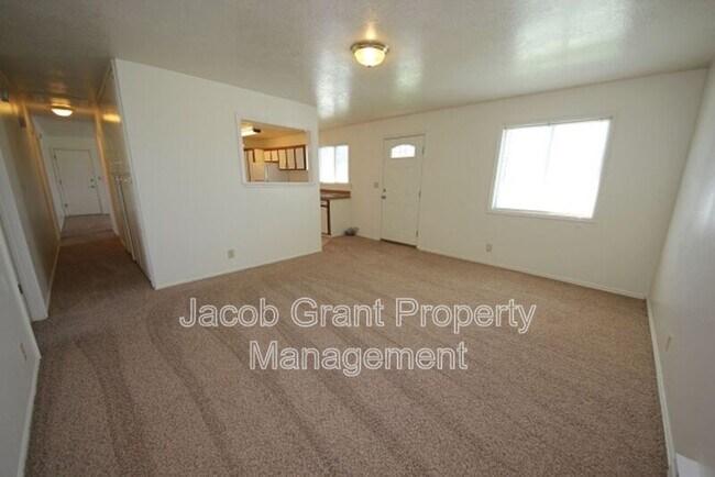 Building Photo - 965 Berryman Rd