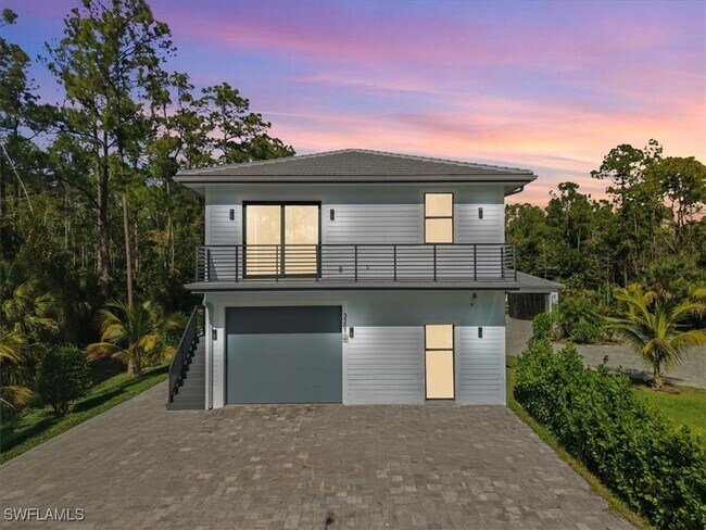 Foto del edificio - 3261 15th Ave SW