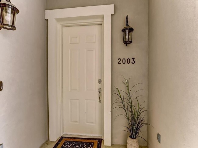 Building Photo - 95158 Summerwoods Cir