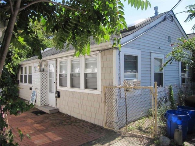 Primary Photo - 18 Greenwich Ave